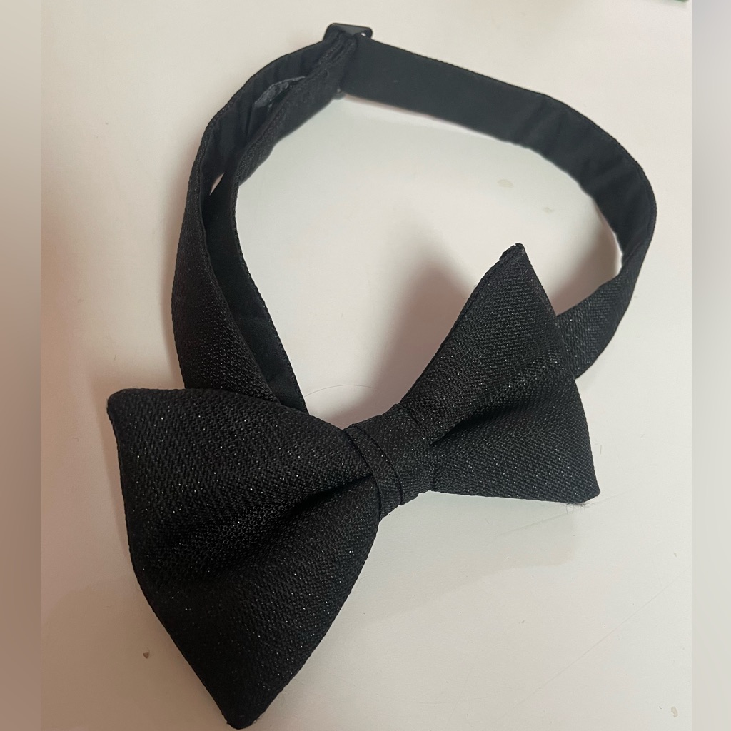 Black Adjustable Neck Bow Tie